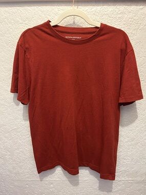 Banana Republic Men’s Rust Crew Neck Short Sleeve Tee